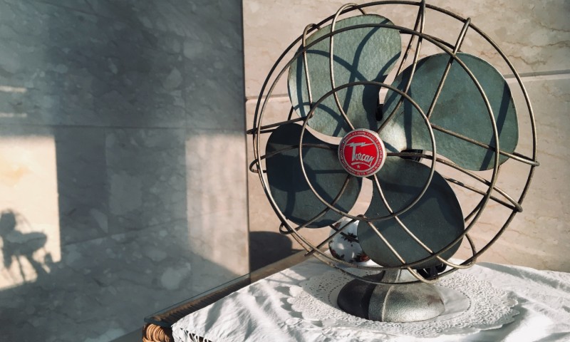 Cuidant les Instal·lacions Elèctriques a l'Estiu: Mantenir l'Energia Fluint en Temps de Calor